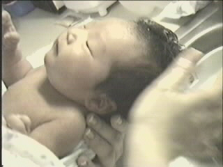 052899_09.JPG (23141 bytes)